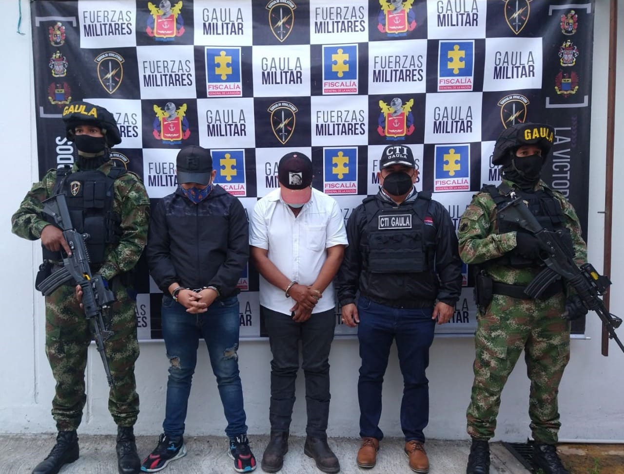 Captured two alleged members of the GAO-r structure 10, in Casanare ...