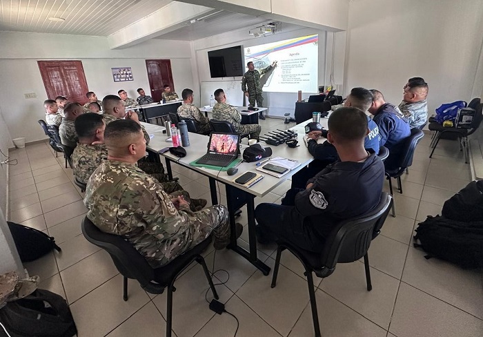 Escuela de Comunicaciones lidera entrenamiento en comando y control en Panamá
