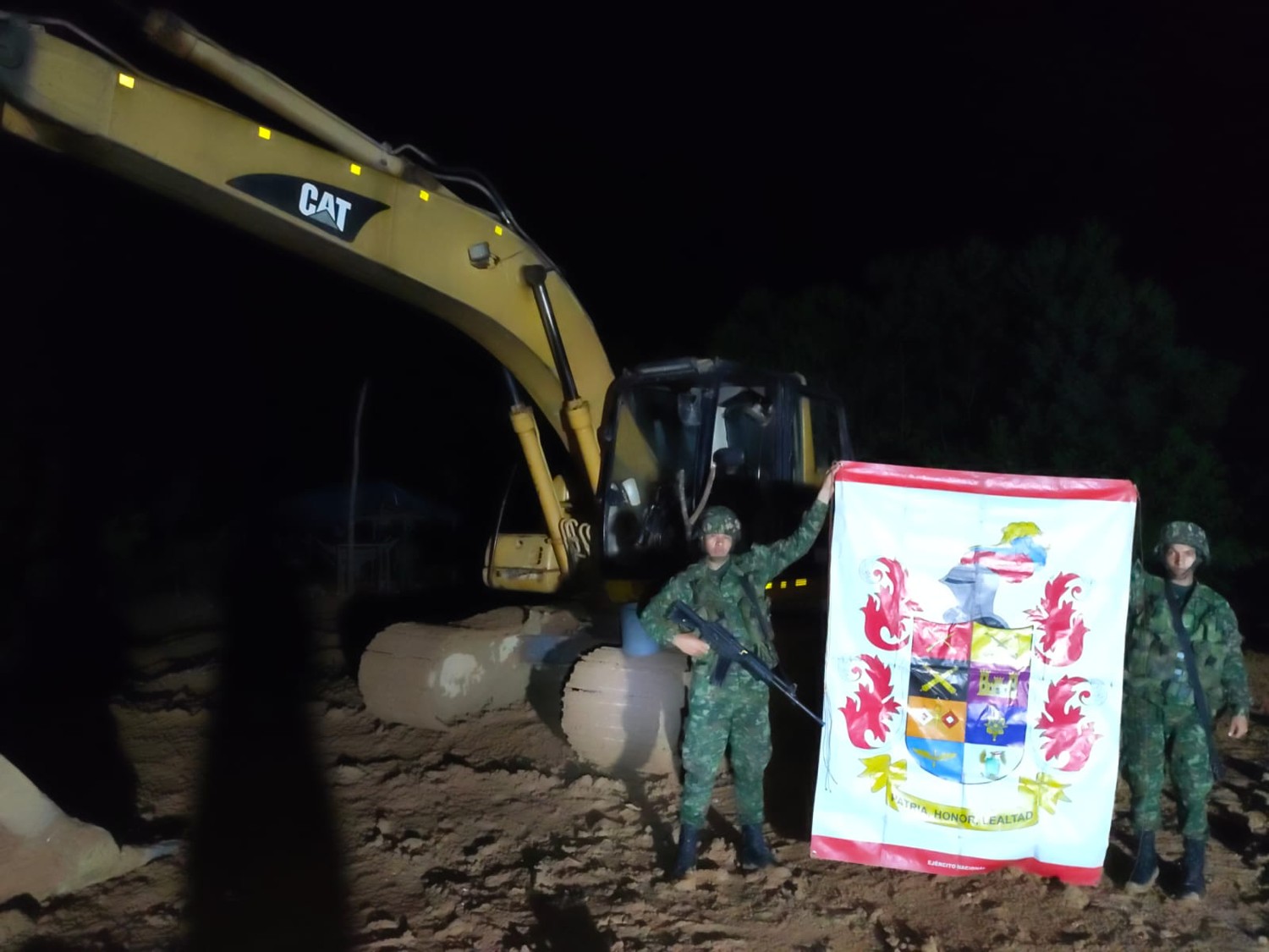 Nuevas operaciones contra la explotación ilícita de yacimientos mineros en Zaragoza, Antioquia, golpean las finanzas del Cartel del Clan del Golfo