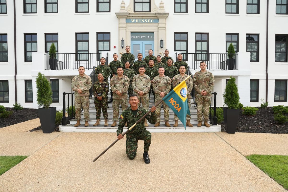 Alumnos del Ejército Nacional fortalecen su formación en Estados Unidos, una de las oportunidades de proyección internacional que ofrece la carrera militar