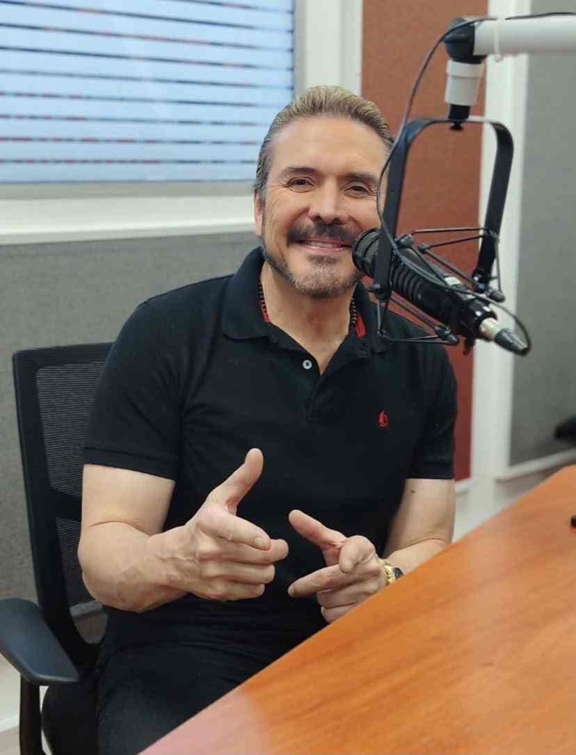 Iván y sus Bam Band encendieron la tarde de Colombia Estéreo con el lanzamiento de su nuevo éxito musical