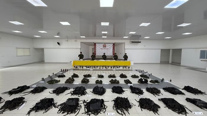 Ejército Nacional neutraliza depósito ilegal con material de guerra, explosivos, elementos de intendencia e insumos médicos, en Támara, Casanare