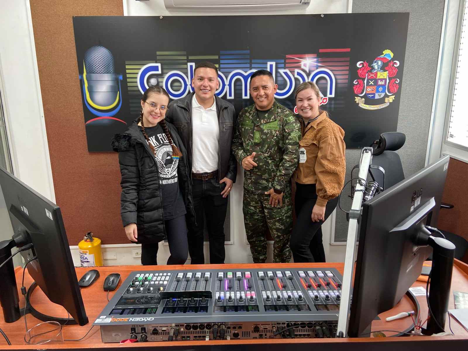 Esteban Tafur compartió su historia de vida y trayectoria artística en los micrófonos de Colombia Estéreo