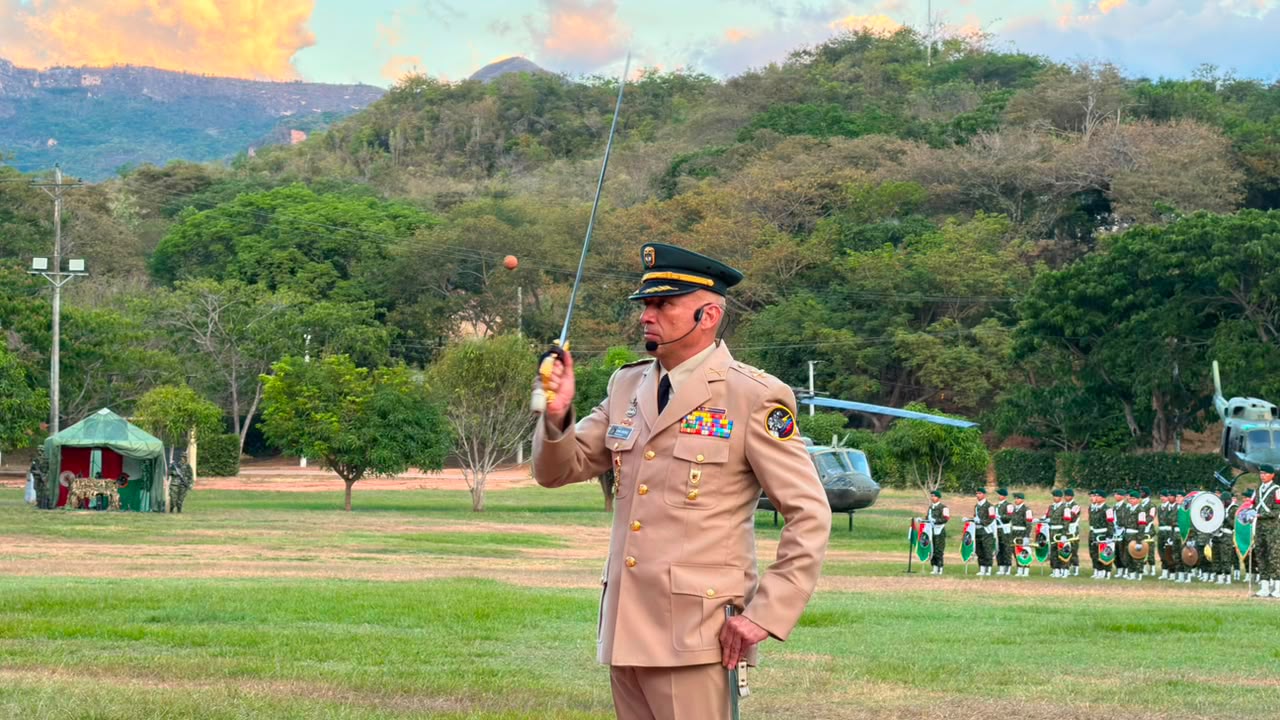 Nuevo liderazgo para la formación militar: el coronel Edwin Uriel Cárdenas León asume la Dirección de la Escuela de Soldados Profesionales