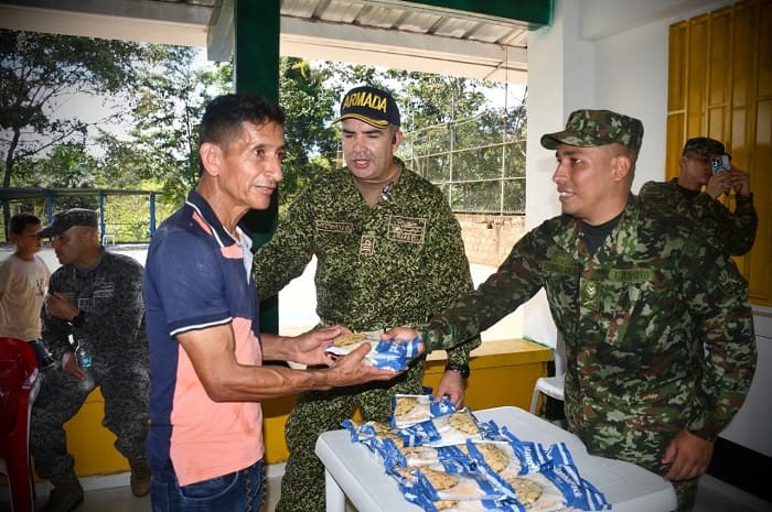 Más de 800 habitantes de Solano recibieron atención médica y ayuda humanitaria gracias al trabajo conjunto de las Fuerzas Militares y las instituciones del Estado