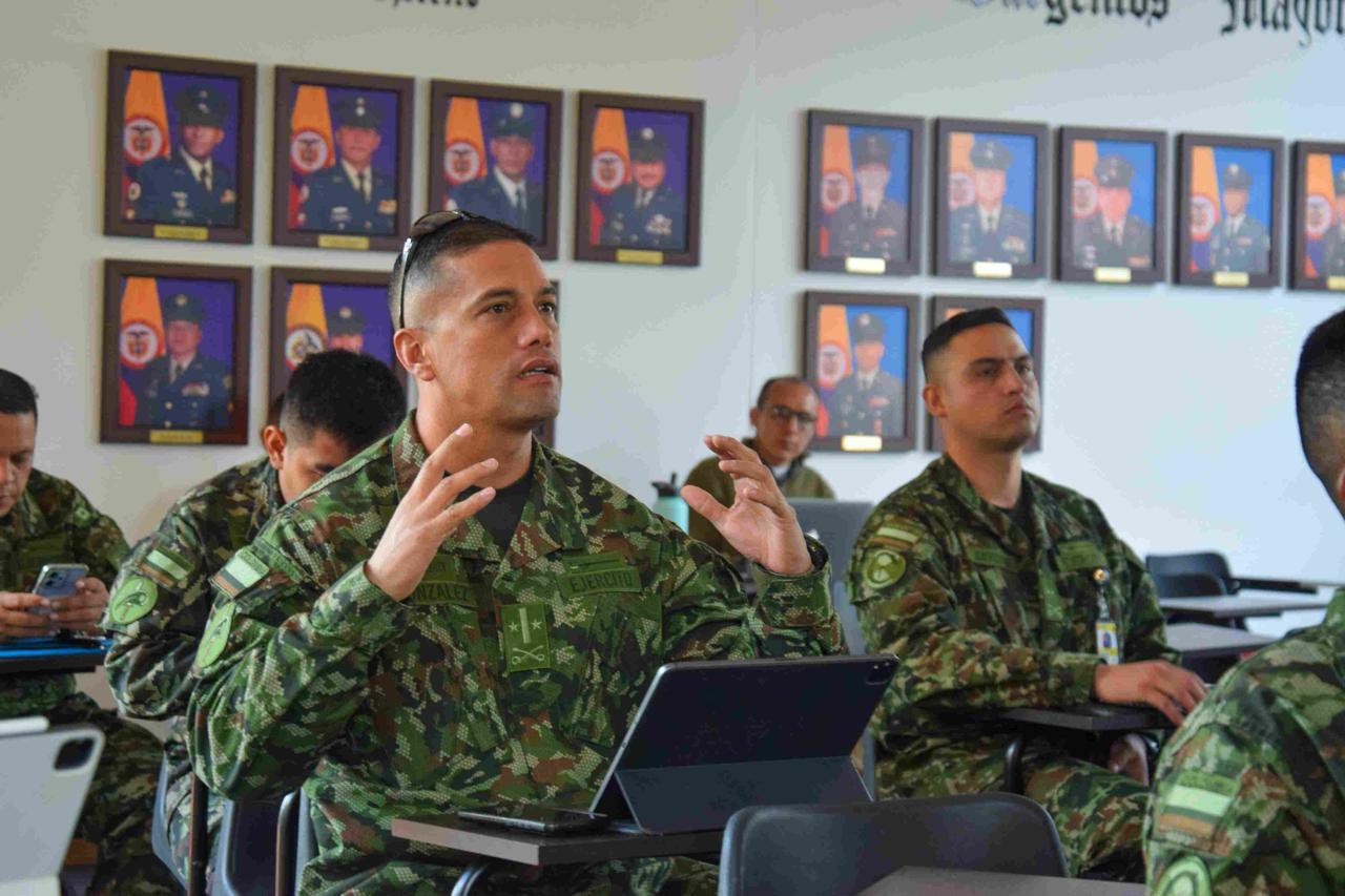 El COTEF fortalece la transformación institucional con la socialización del PETEF 2042 al Sistema de Educación del Ejército Nacional