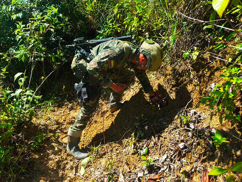Ejército Nacional destruyó depósito ilegal con explosivos en Mesetas, Meta