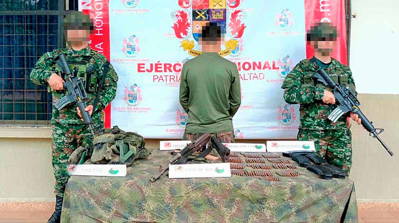 Un integrante de estructura armada ilegal se somete a la justicia en Guaviare