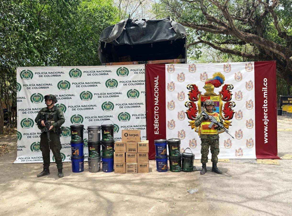 Ejército Nacional incautó más de 91 millones de pesos en material para minería ilegal y lubricantes, en Ataco, Tolima