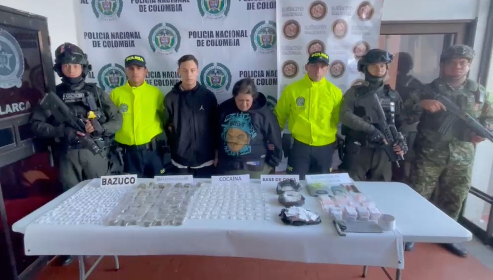 Ejército Nacional y Policía capturaron en flagrancia a dos personas por tráfico de estupefacientes en Calarcá, Quindío