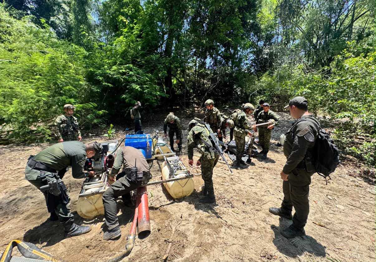 Ejército Nacional captura a tres personas durante operación contra la explotación ilícita de yacimientos mineros en Caldas