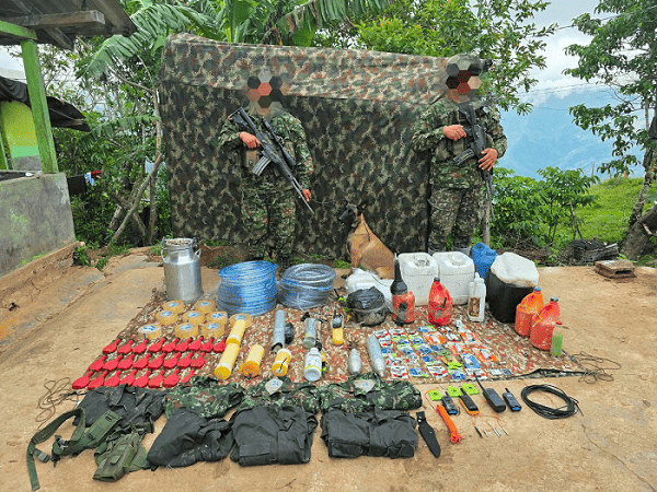 Ejército localiza y neutraliza explosivos con que disidencias de Calarcá pretendían ejecutar acciones terroristas en Antioquia